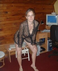 REAL GALS FROM AROUND THE WORLD - MONIQUE