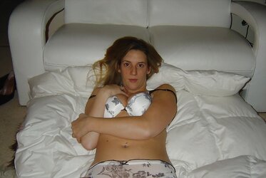 MUMMY with jaw-dropping undergarments