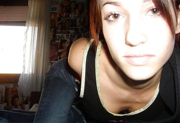 Teenager ex gf naked phone images