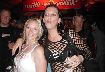 Promiscuous Dutch fledgling mom takes off public