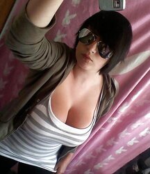 TAUT WHITE TOPS