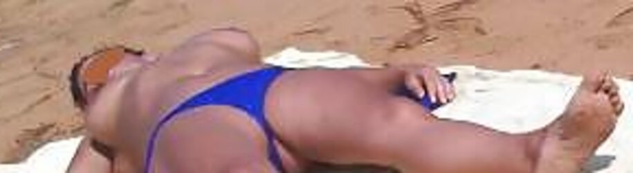 Tetas de todo tipo en la playa