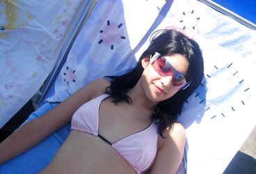 Nice Beach Ladies - X