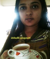 INDIAN WARM WOMEN-MANGLA BHABHI