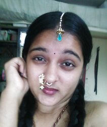 INDIAN WARM WOMEN-MANGLA BHABHI