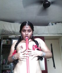 INDIAN WARM WOMEN-MANGLA BHABHI