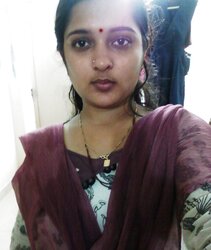 INDIAN WARM WOMEN-MANGLA BHABHI