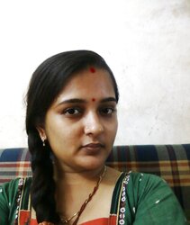INDIAN WARM WOMEN-MANGLA BHABHI