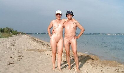 Bare duo nineteen.