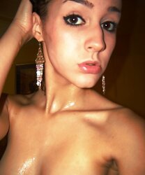 Youthful biotch selfshot photos
