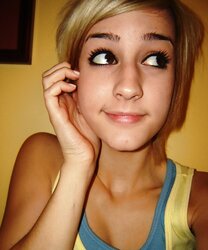 Youthful biotch selfshot photos