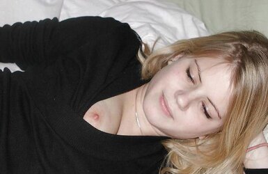 LIGHT-HAIRED CRAZY DAME
