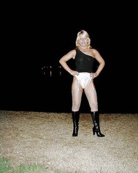 Dogging Lilian - Scene