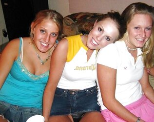 FABULOUS UPSKIRTS II