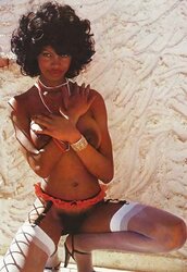 Retro Dark-Hued Porn Goddess Camella Donner