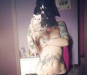 Remarkable chicks with Tats