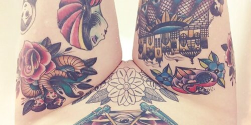 Remarkable chicks with Tats