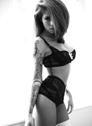 Remarkable chicks with Tats