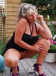 I dare You posing for me outdoors hoe!