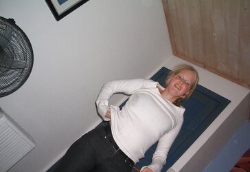 The Platinum-Blonde Nextdoor