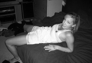 Warm Wifey Enjoys Throating Jizz-Shotgun Like A Whore