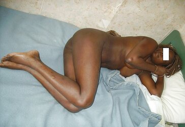 Ebony adultere La Comtesse Simplement