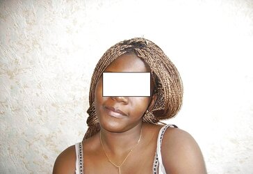 Ebony adultere La Comtesse Simplement
