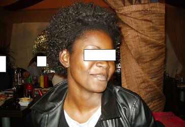 Ebony adultere La Comtesse Simplement