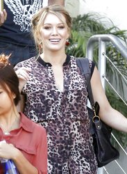 Hilary Duff Leaving The Chelsea Handler Showcase