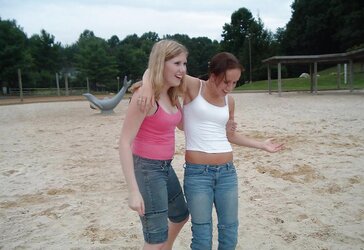 Teenagers with super-steamy figures