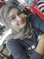 Lil' Hijab Hottie