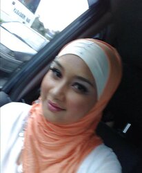 Lil' Hijab Hottie