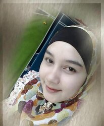 Lil' Hijab Hottie