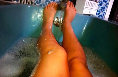 Inexperienced platinum-blonde smash fuckslut