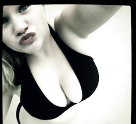 Inexperienced platinum-blonde smash fuckslut