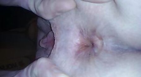 Youthful wifes caboose looking to be cummed on