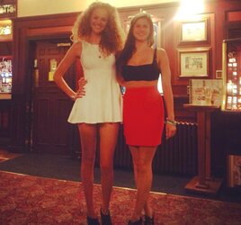 Random Cool and super-fucking-hot ladies