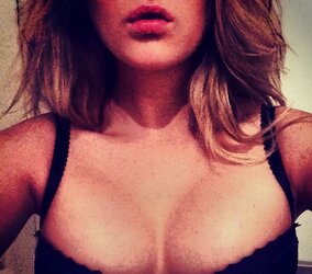 Random Cool and super-fucking-hot ladies