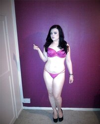 Random Cool and super-fucking-hot ladies