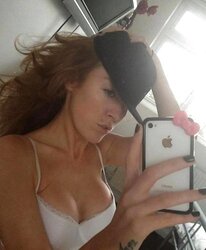 Random Cool and super-fucking-hot ladies
