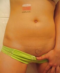 Grind gal in scorching undies