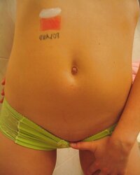 Grind gal in scorching undies