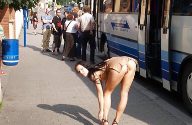 Fledgling Brown-Haired Bare On Street,By Blondelover.