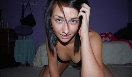 Blue saw brunnette
