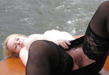 MY BELOVED DAME.....SHIPPING IN HAMBURG