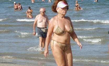 Wonderful Beach Matures and Grannies by Voyeur TROC