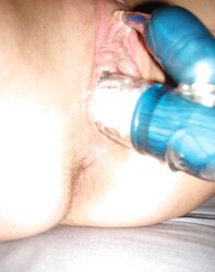 Smokin torrid cougar pruning slick