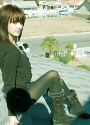 Ebony and brown pantyhouse