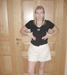 Ash-Blonde Mummy Jo Pieper