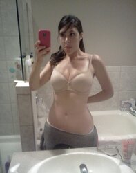 Handsome Fledgling Stunner Selfshot